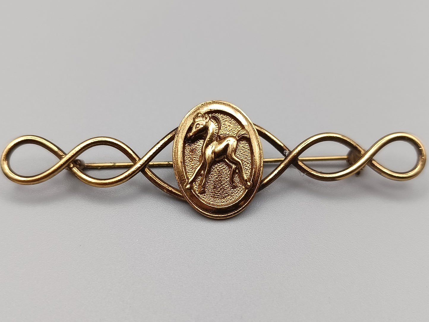 Vergoldete Vintage Brosche mit Fohlen-Motiv