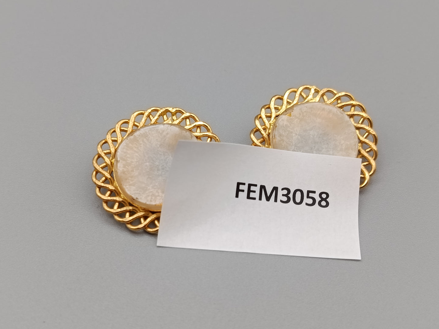 Elegante Goldfarbene Damen Ohrclips mit rundem Stein