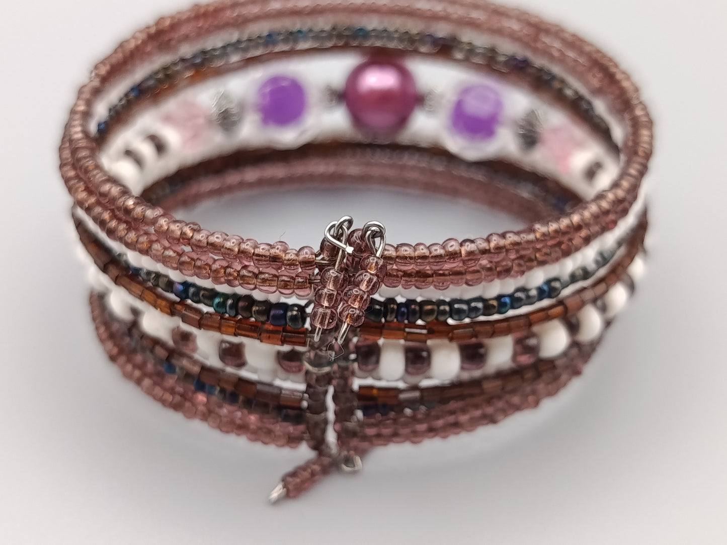Mehrreihiges Damen Perlen Armband in Lila und Braun