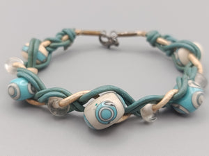 Modisches Damen Armband mit Keramikperlen