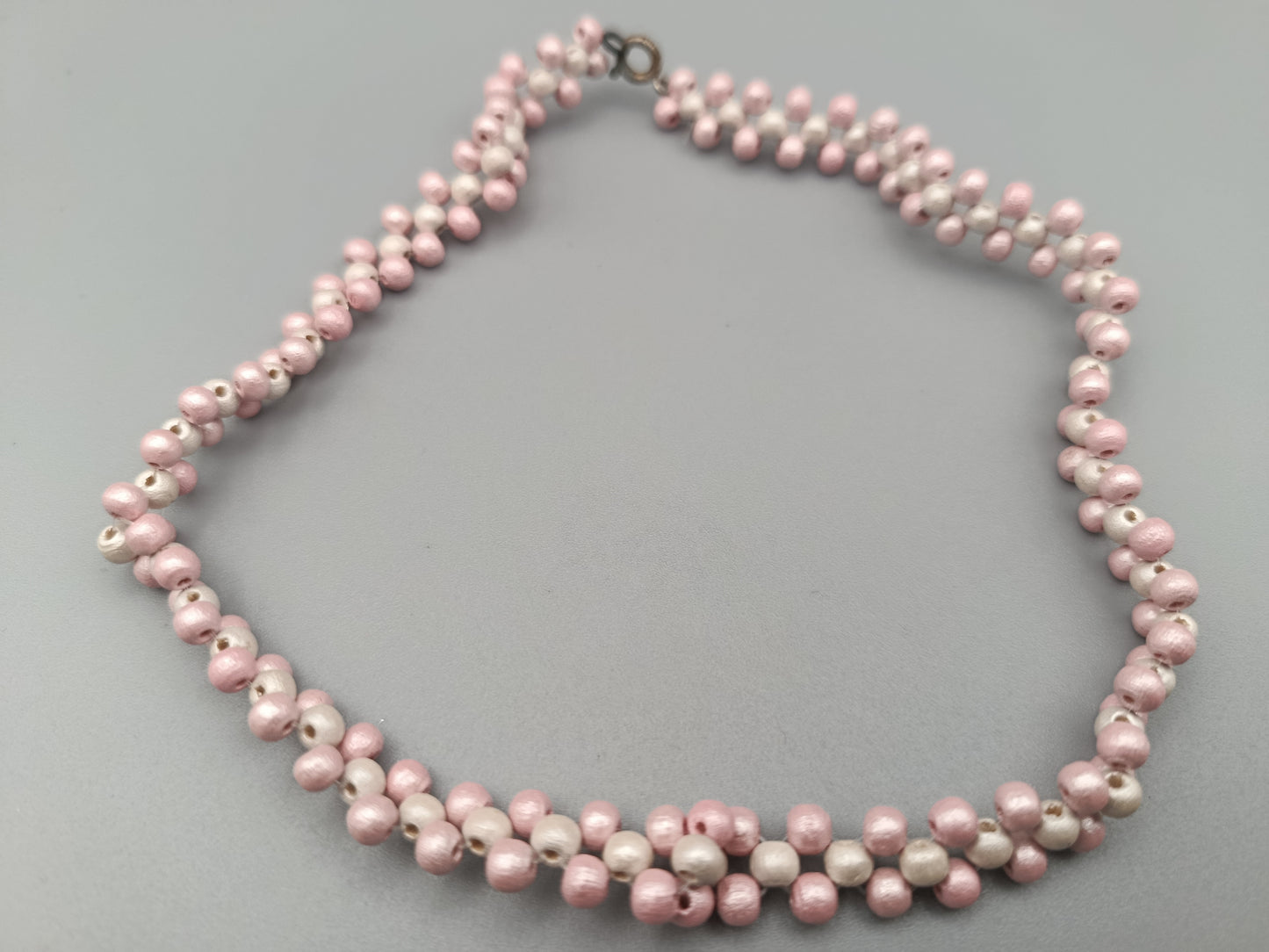 Titel Charmante Damen Halskette Florales Muster