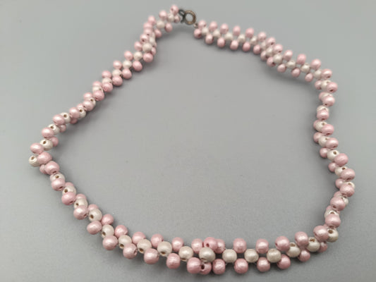 Titel Charmante Damen Halskette Florales Muster
