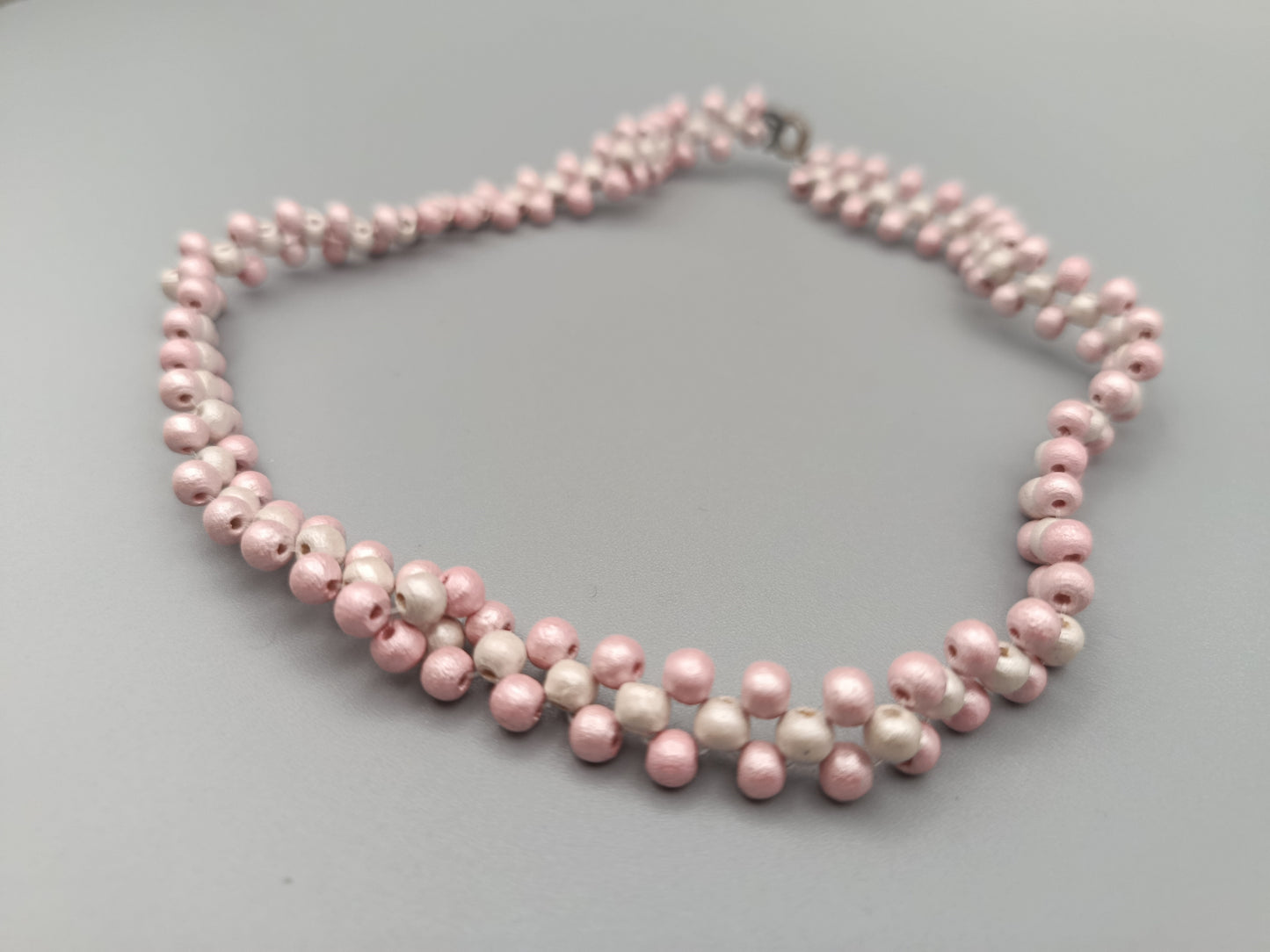 Titel Charmante Damen Halskette Florales Muster