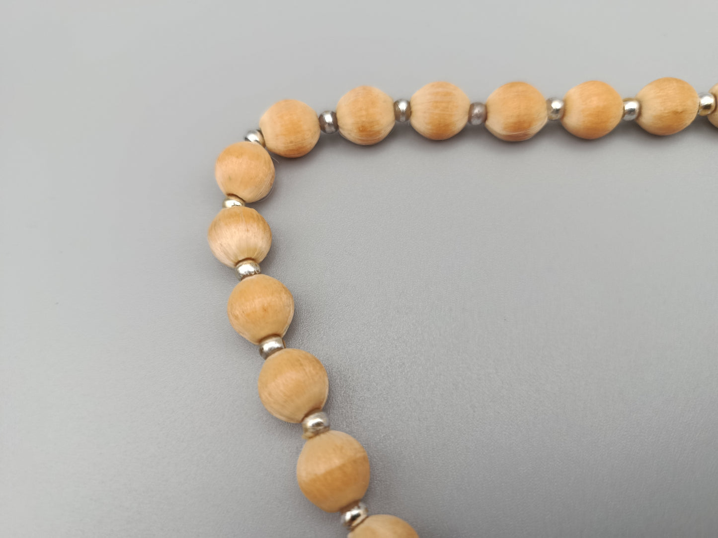 Elegante Damen Kette mit Holzperlen Vintage Look
