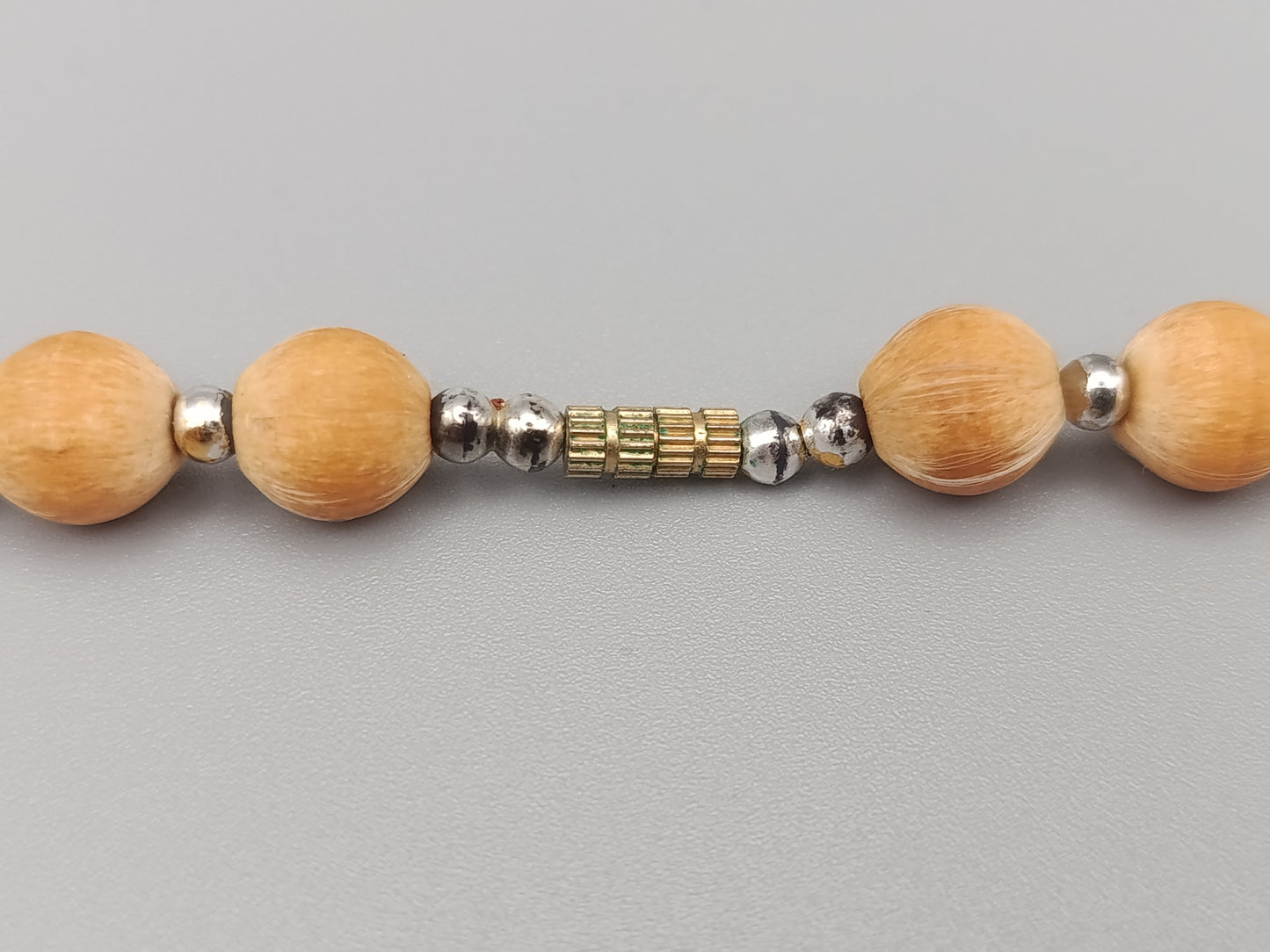 Elegante Damen Kette mit Holzperlen Vintage Look
