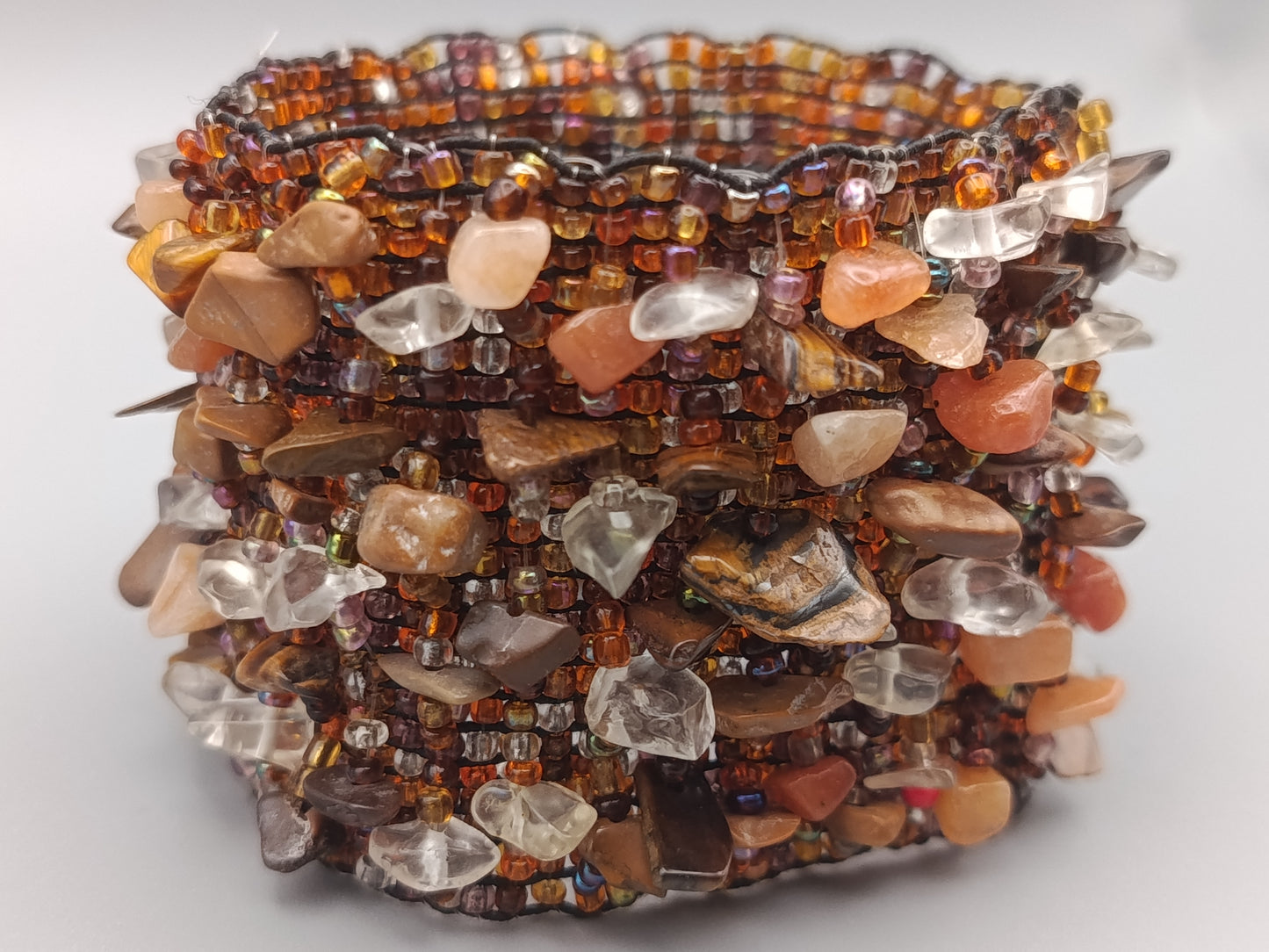 Breites Perlen Damen Armband mit Natursteinen