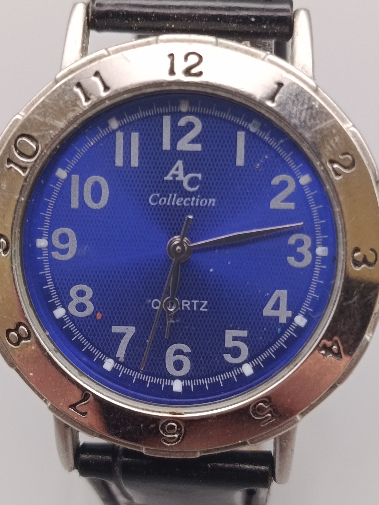 Klassische AC Collection Herren Uhr Sportliches Design