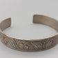 Klassische Damen Armspange mit Schmetterling