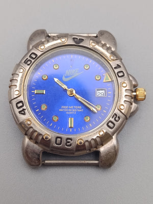 Sportliche Nike Herren Uhr Robustes Taucher-Design