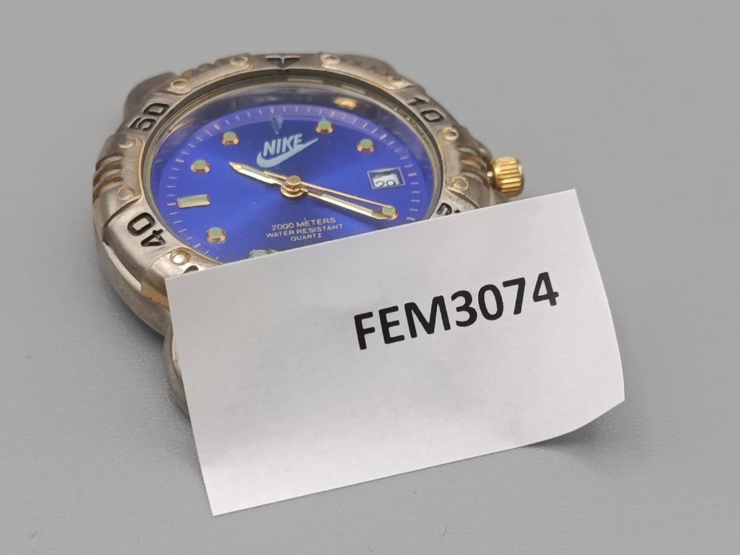 Sportliche Nike Herren Uhr Robustes Taucher-Design