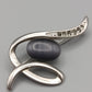 Elegante Vintage Brosche in Silber Optik