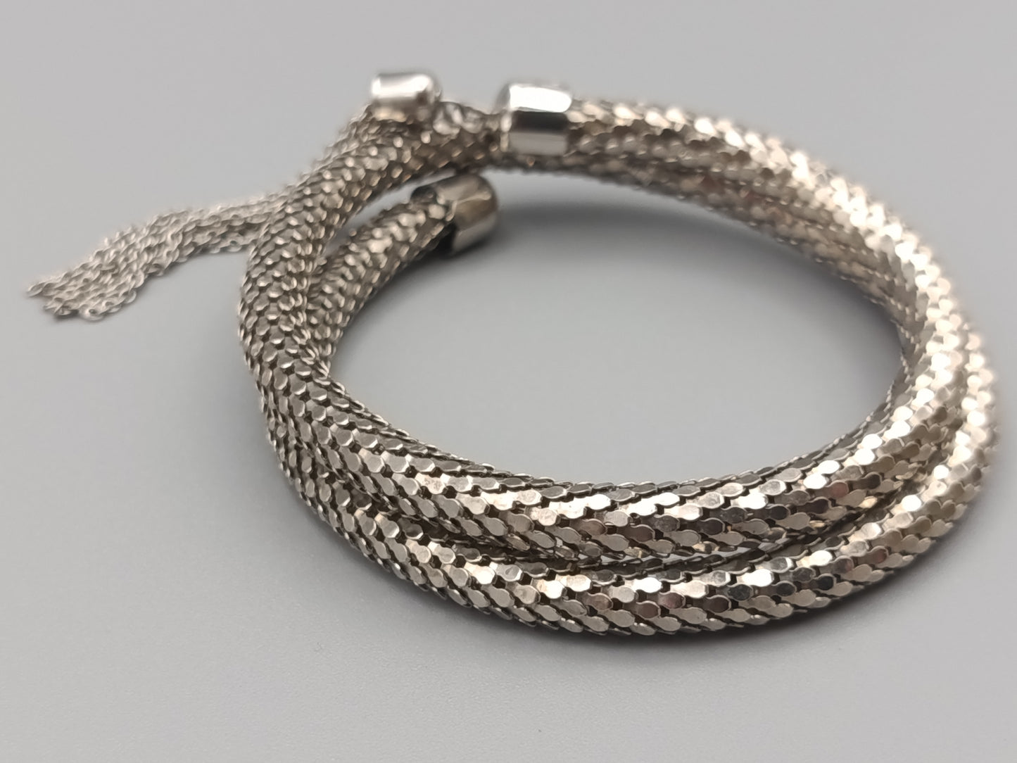 Elegantes Damen Armband in Silber Optik Flexibl