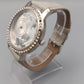 Moderne Damen Uhr mit Strasslünette und floralem Zifferblatt