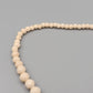 Klassische Elegante Perlenkette im Verlauf