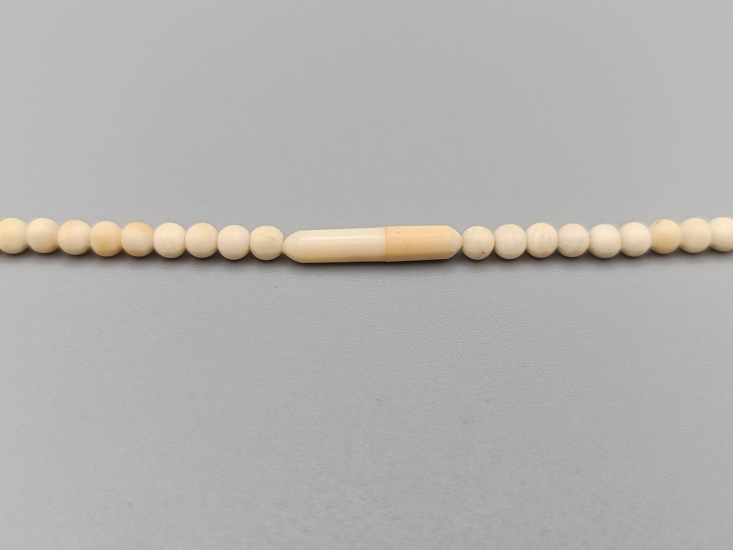 Klassische Perlen Kette aus Vintage Schmuckstück