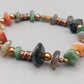 Buntes Steinarmband mit Kupferelementen