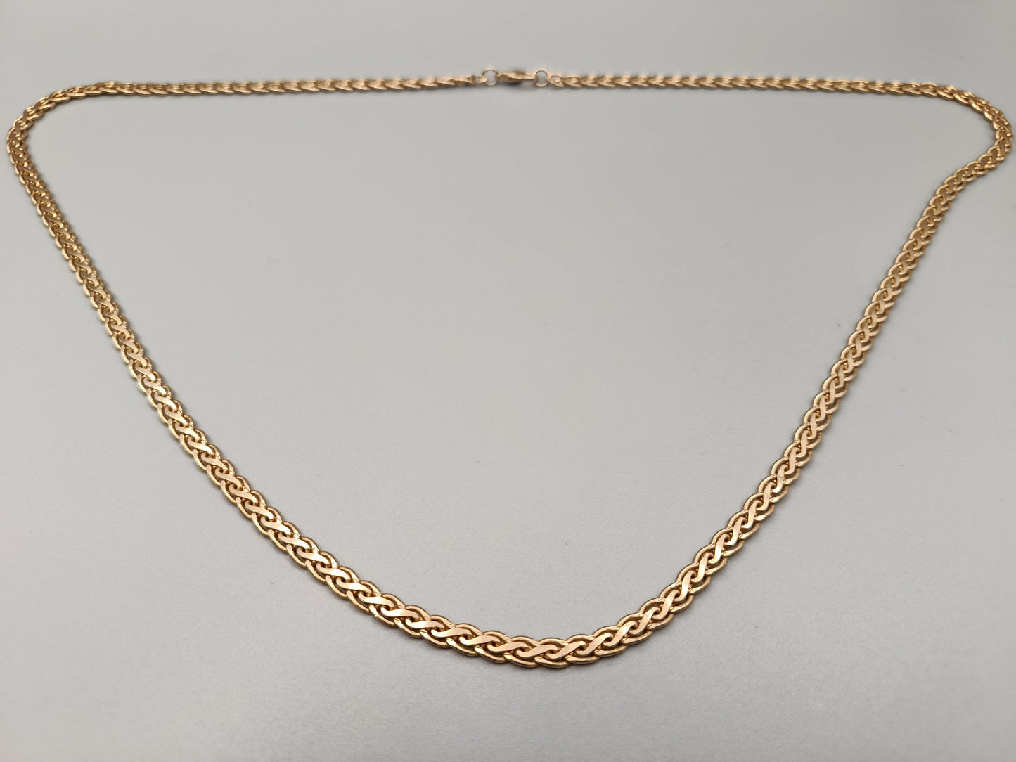 Elegante Damen Kette in Gold-Optik mit Zopfmuster