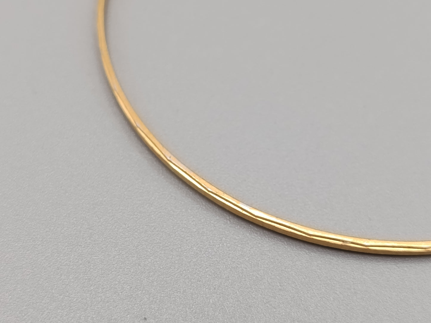 Schlichter Damen Armreif in Gold-Optik Armschmuck