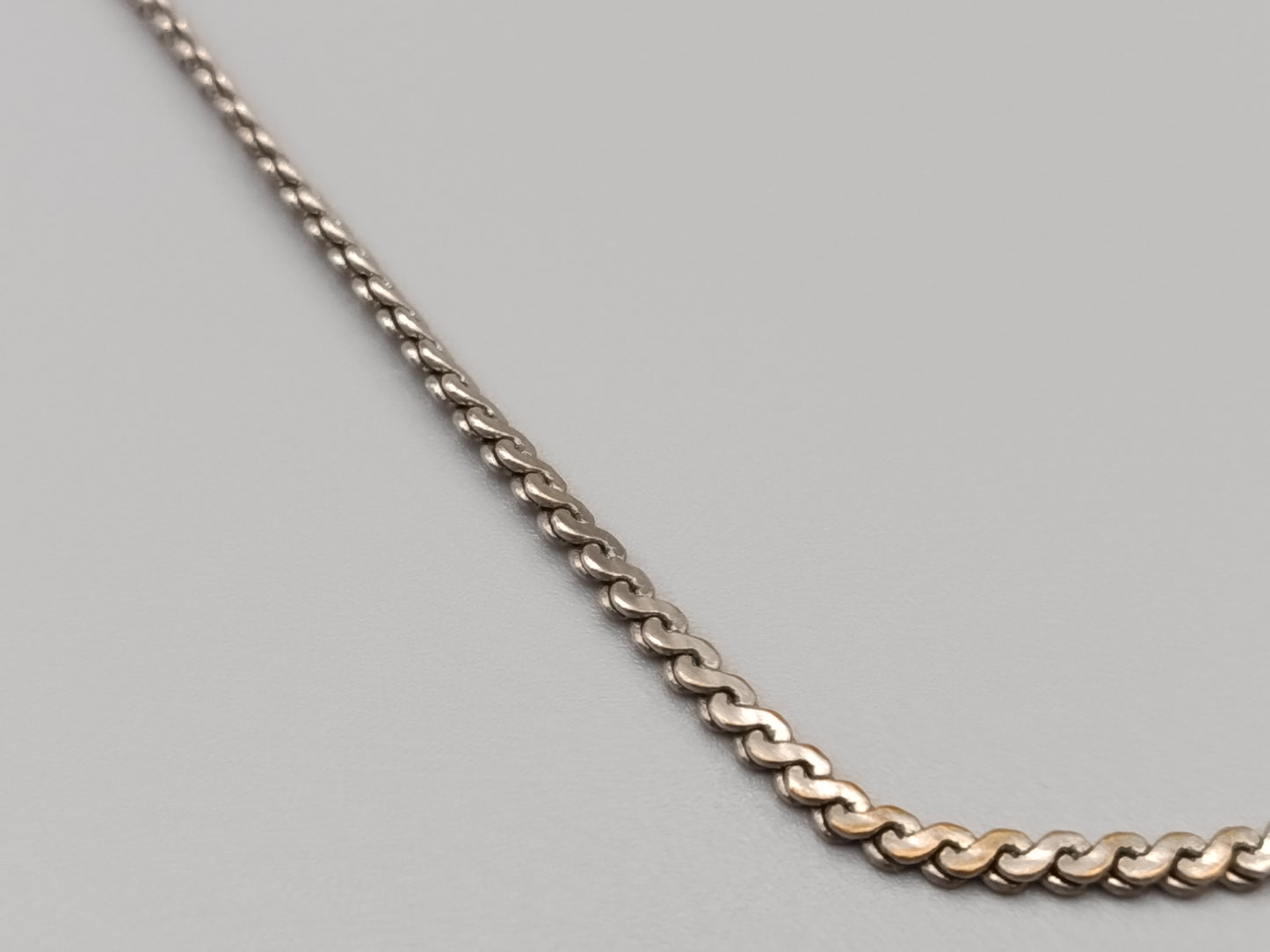 Elegante Damen Kette in Silber-Optik Klassisch