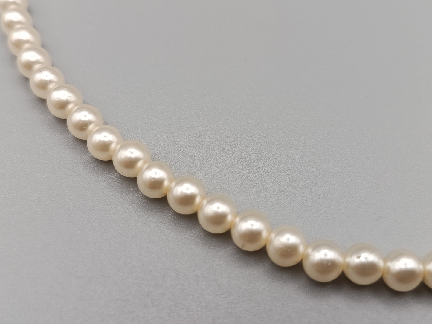 Klassische Damen Perlenkette Zeitlose Eleganz