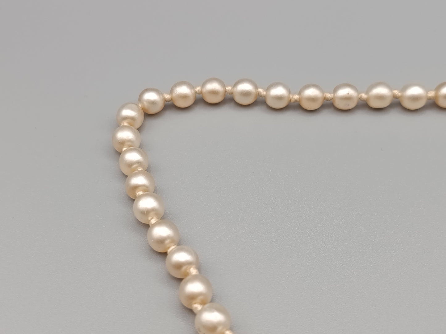 Klassische Damen Perlenkette Zeitlose Eleganz