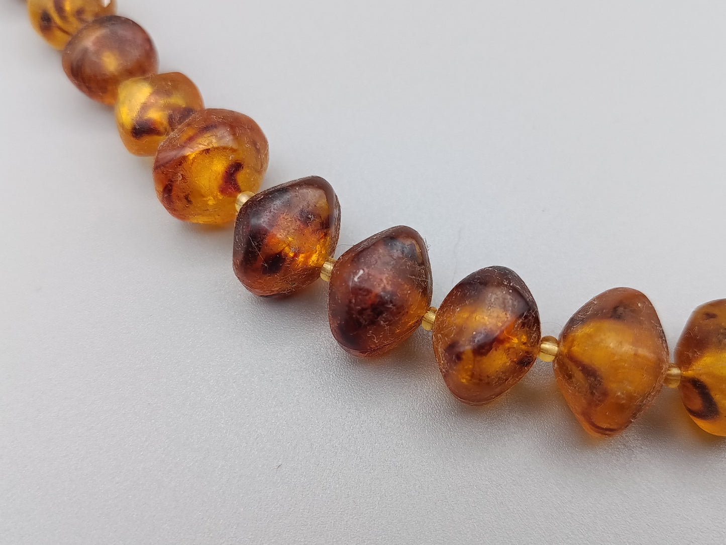 Klassische Damen Kette Zeitloser Bernsteinschmuck