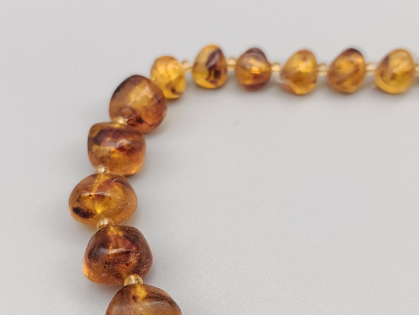Klassische Damen Kette Zeitloser Bernsteinschmuck