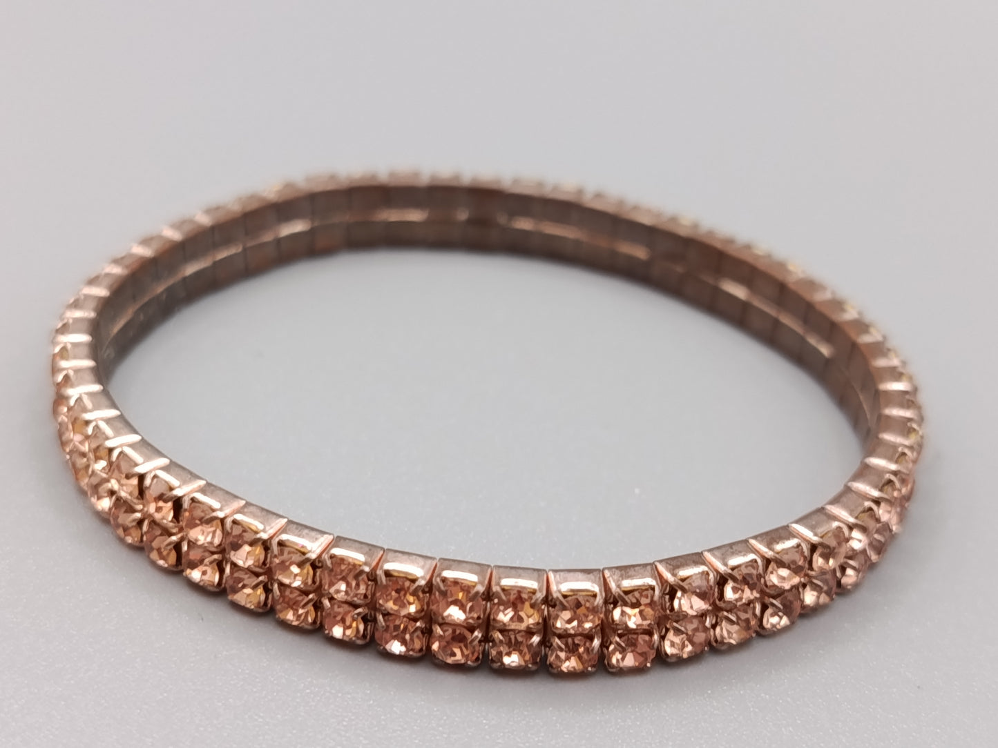 Elegantes Strass Damen Armband in Roségold-Optik