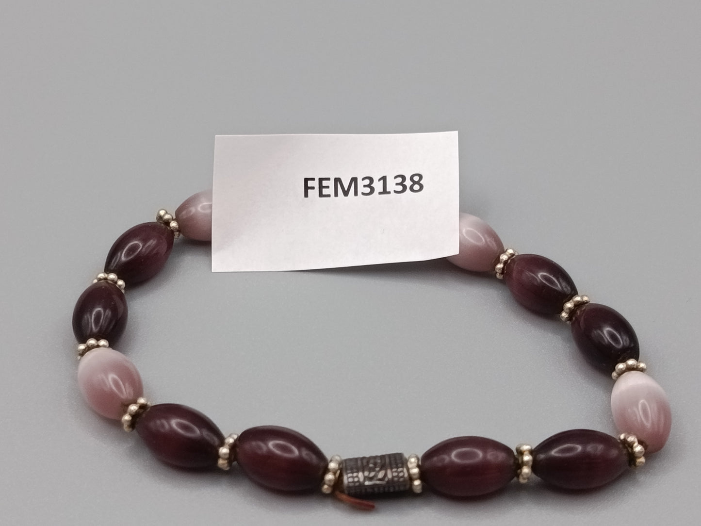 Stilvolles Damen Armband mit ovalen Perlen