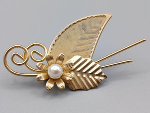 Edle Vintage Brosche in Gold Optik Florales Design