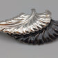 Elegante Blatt Brosche in Silber/Schwarz Vintage Design