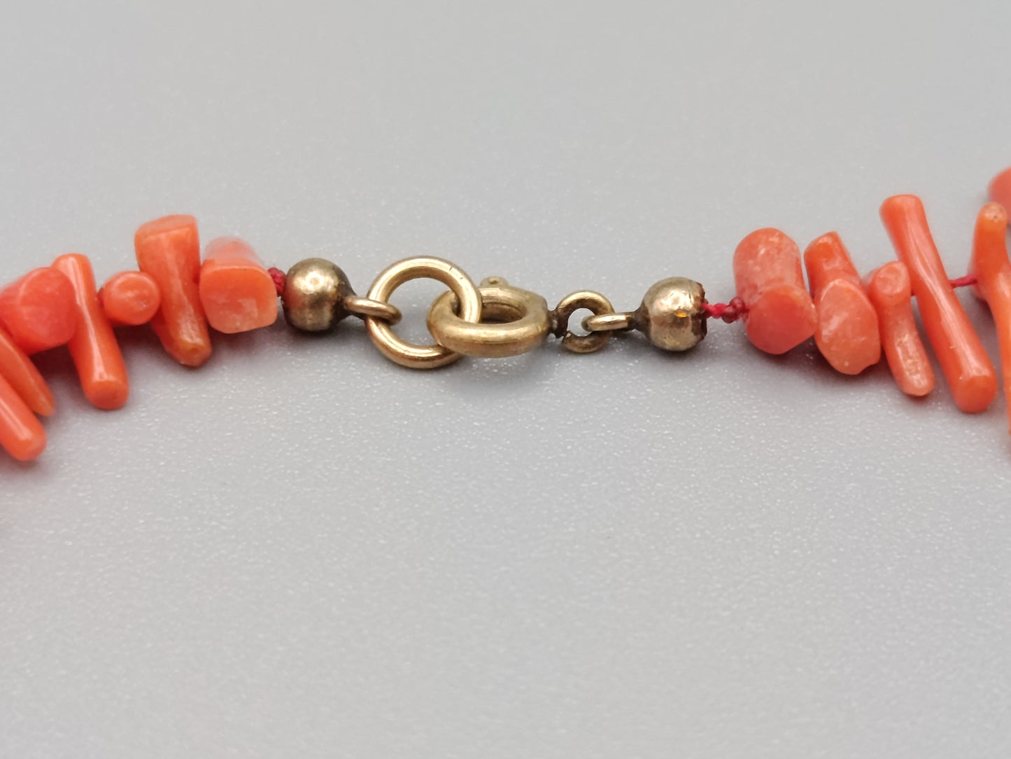 Stilvolles Damen Armband Rote Korallen Vintage Design