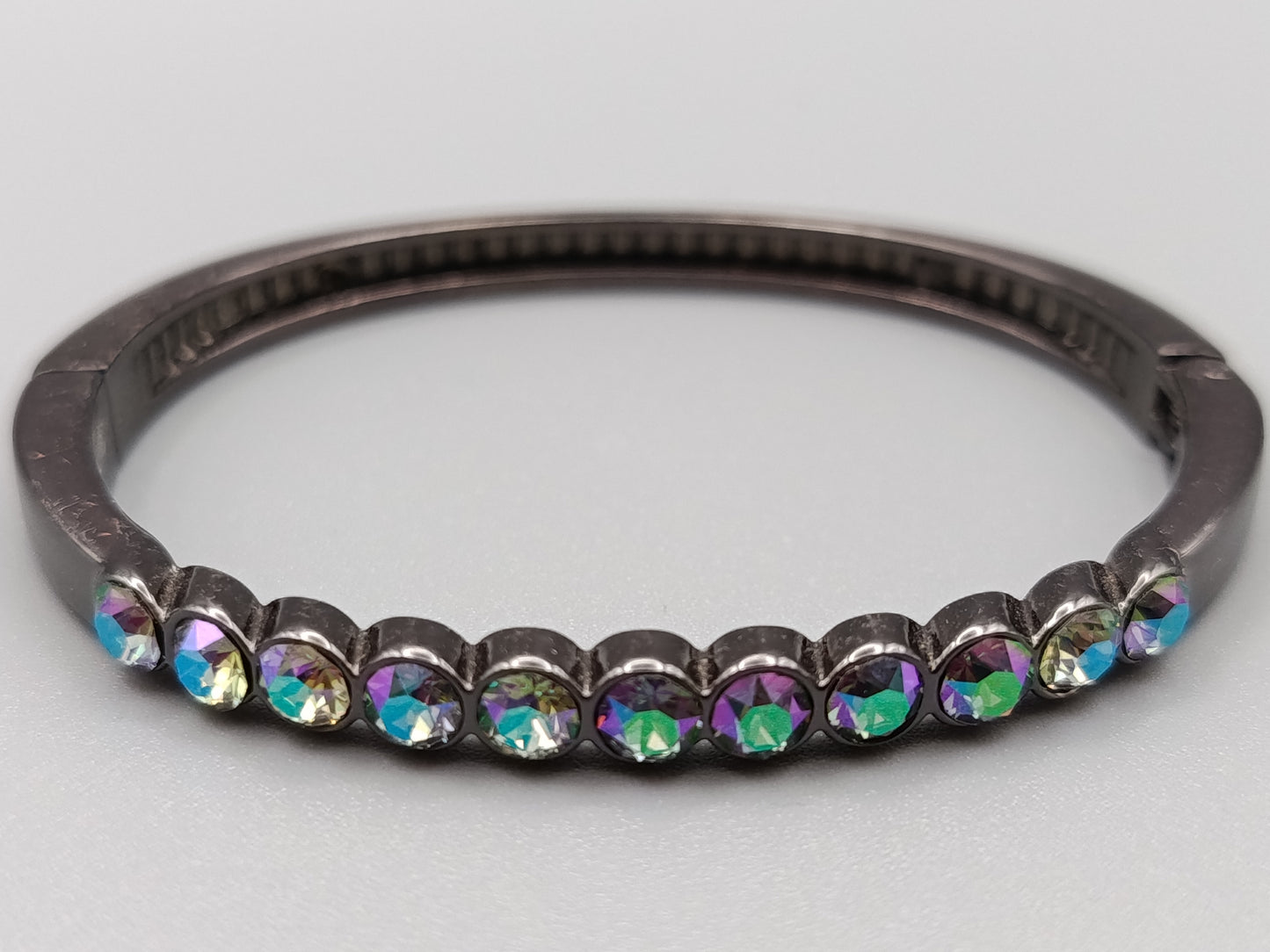 Elegantes Damen Armband mit bunten Kristallsteinen