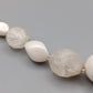 Elegante Perlenkette in Weiß und Vintage Design