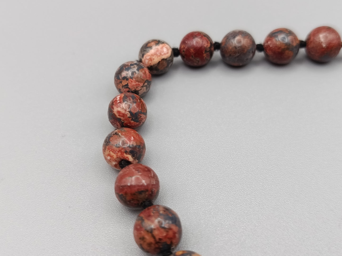 Stilvolle Mahagoni-Obsidian Perlen Kette Naturstein