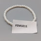 Eleganter Elastisches Perlen Armband in Weiß