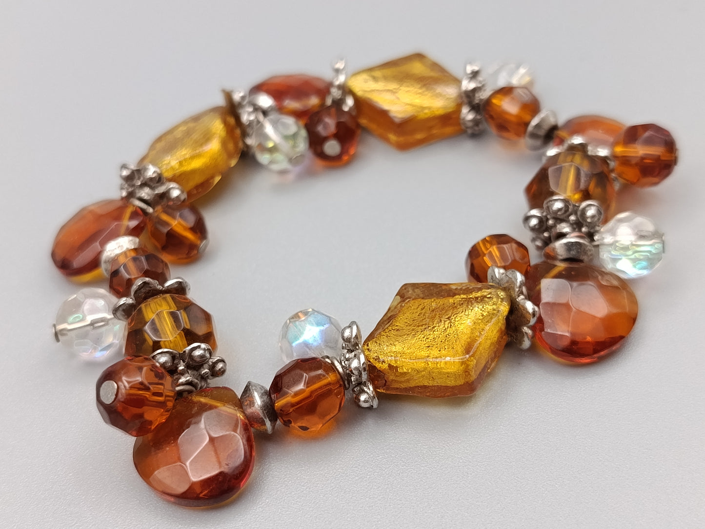 Stilvolles Damen Armband in Bernsteinoptik Elastisch