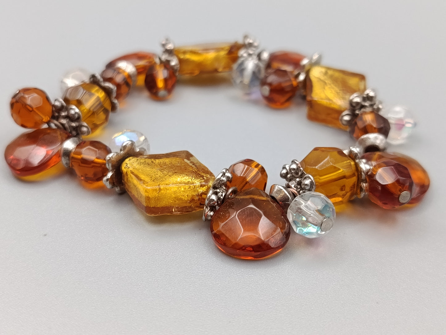 Stilvolles Damen Armband in Bernsteinoptik Elastisch