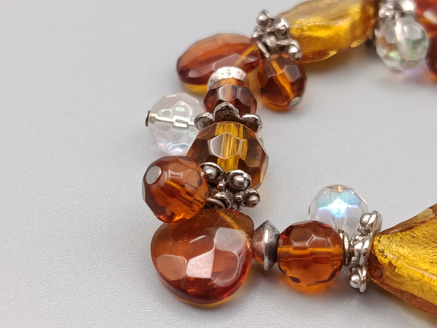 Stilvolles Damen Armband in Bernsteinoptik Elastisch