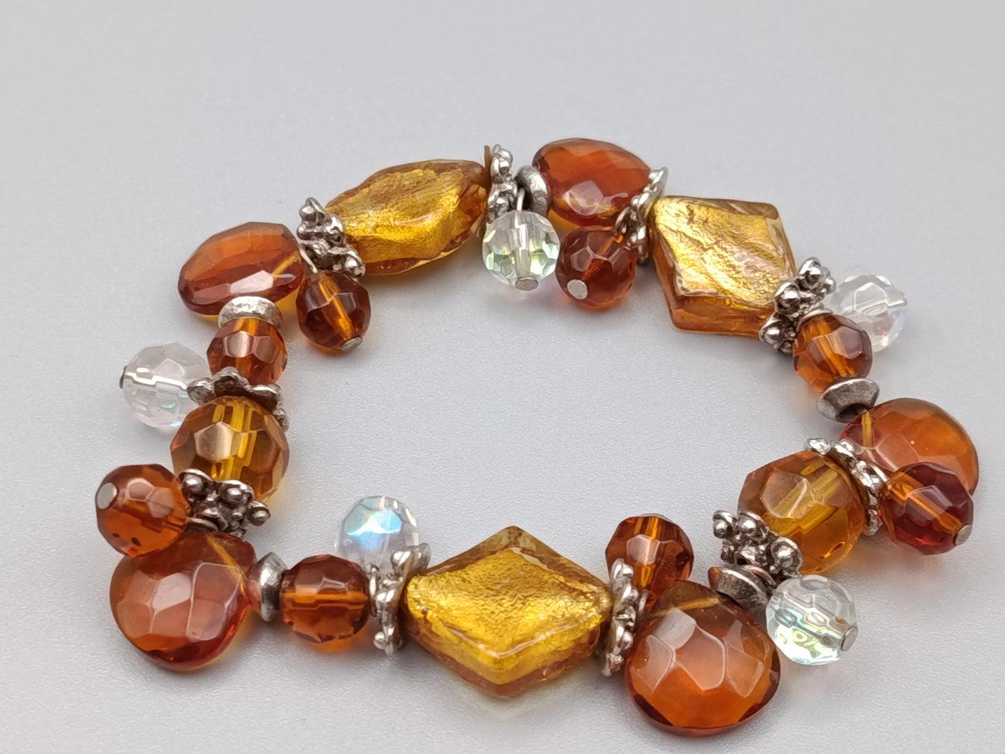 Stilvolles Damen Armband in Bernsteinoptik Elastisch