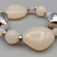 Stilvolles Damen Armband mit hellen Natursteinen