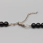 Elegante Damen Perlenkette in tiefem Schwarz