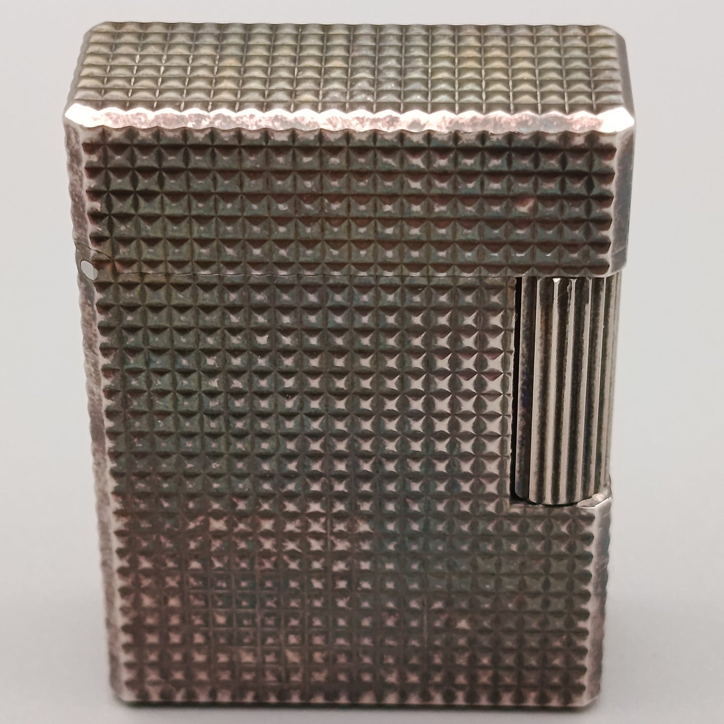 Exklusives S.T. Dupont Feuerzeug Vintage Diamantkopf