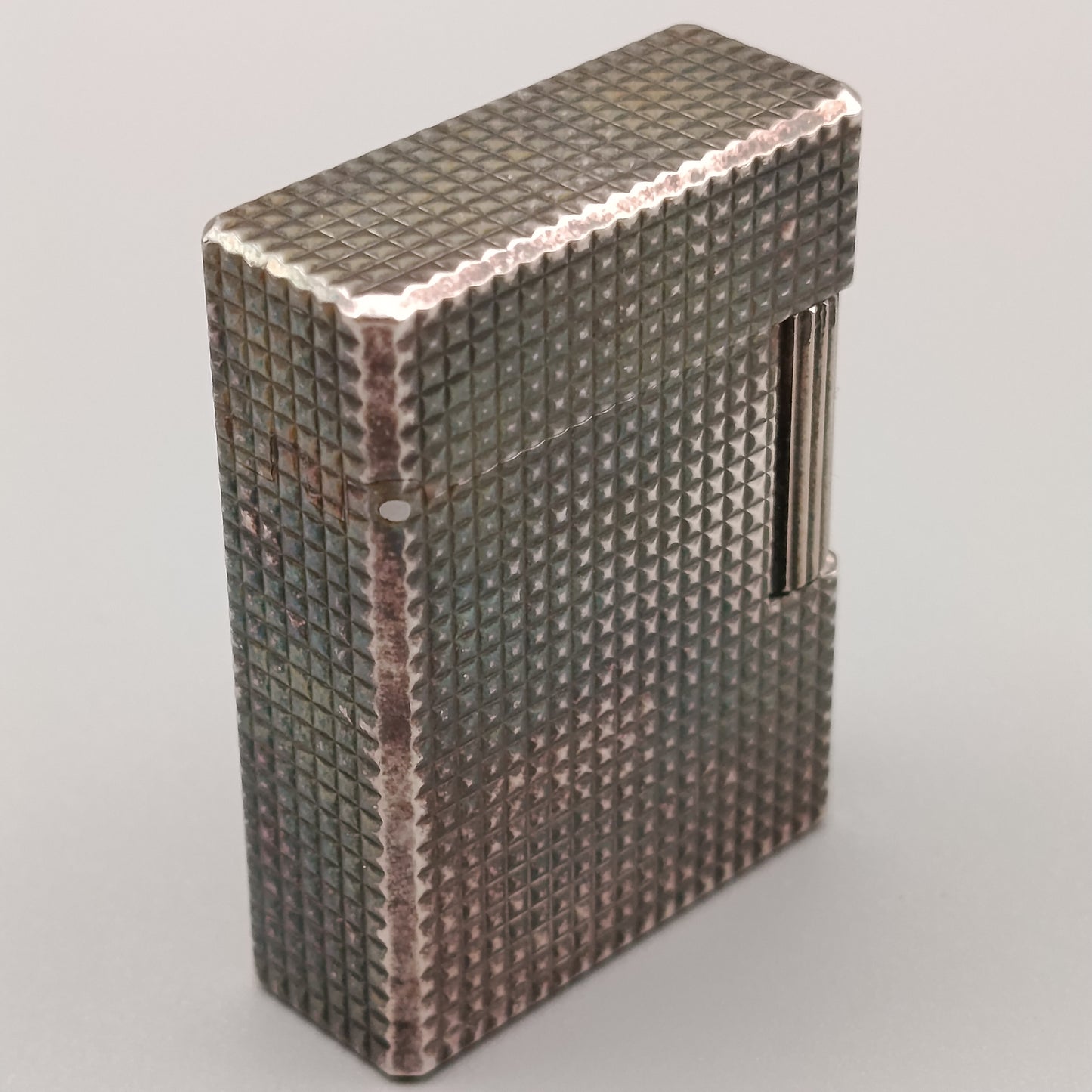 Exklusives S.T. Dupont Feuerzeug Vintage Diamantkopf