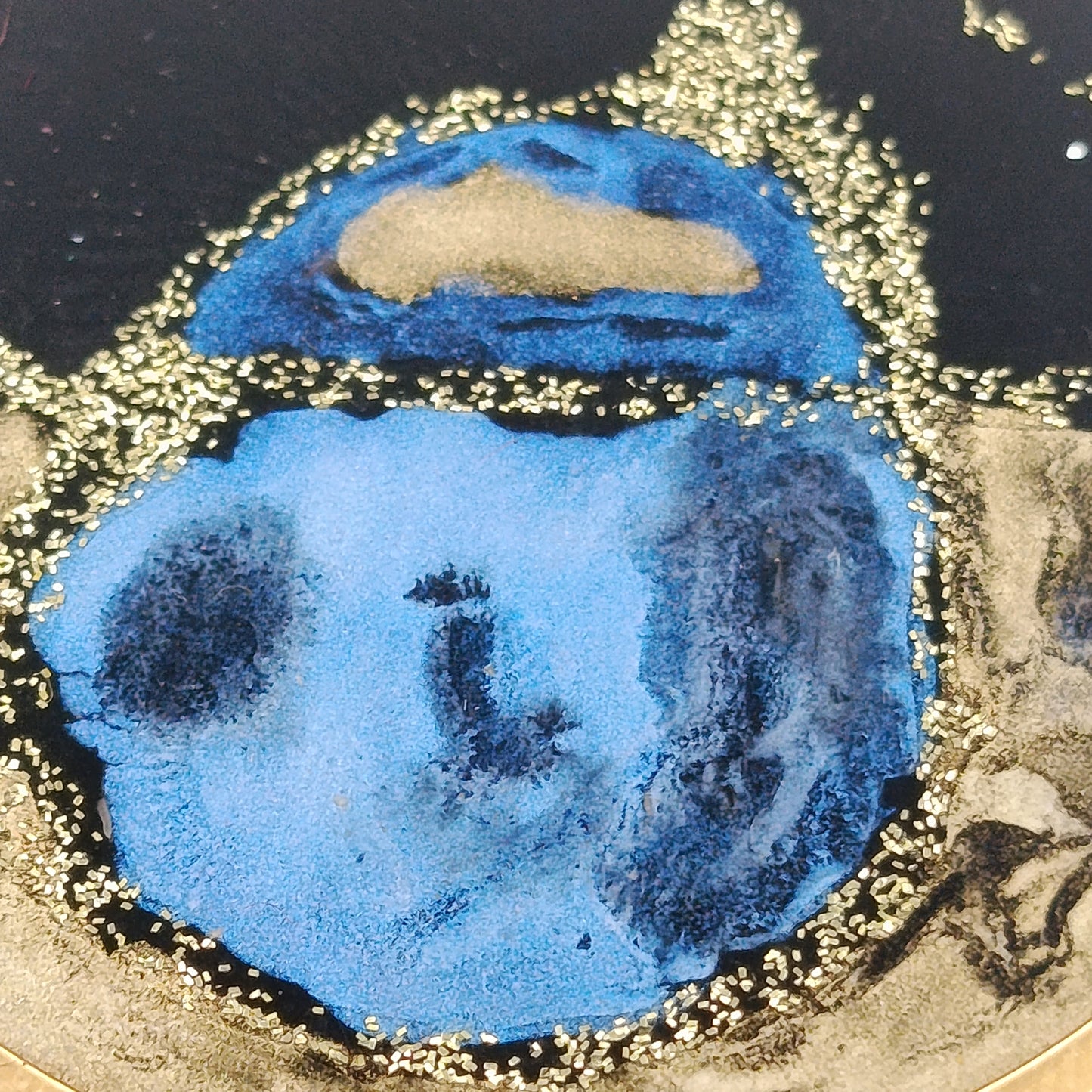 Vintage Brosche Rundes Design mit blau-gold