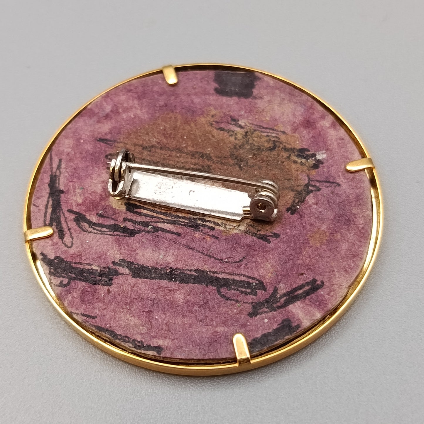 Vintage Brosche Rundes Design mit blau-gold