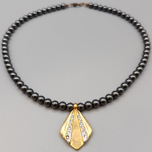 Elegante Hämatit Damen Kette  mit Anhänger