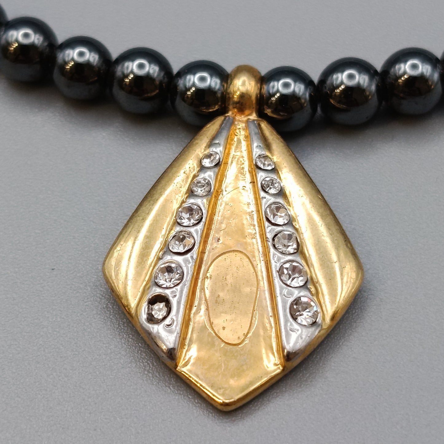 Elegante Hämatit Damen Kette  mit Anhänger
