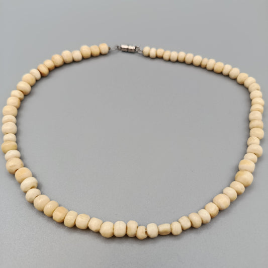Klassische Damen Kette Schlichte Perlenkette