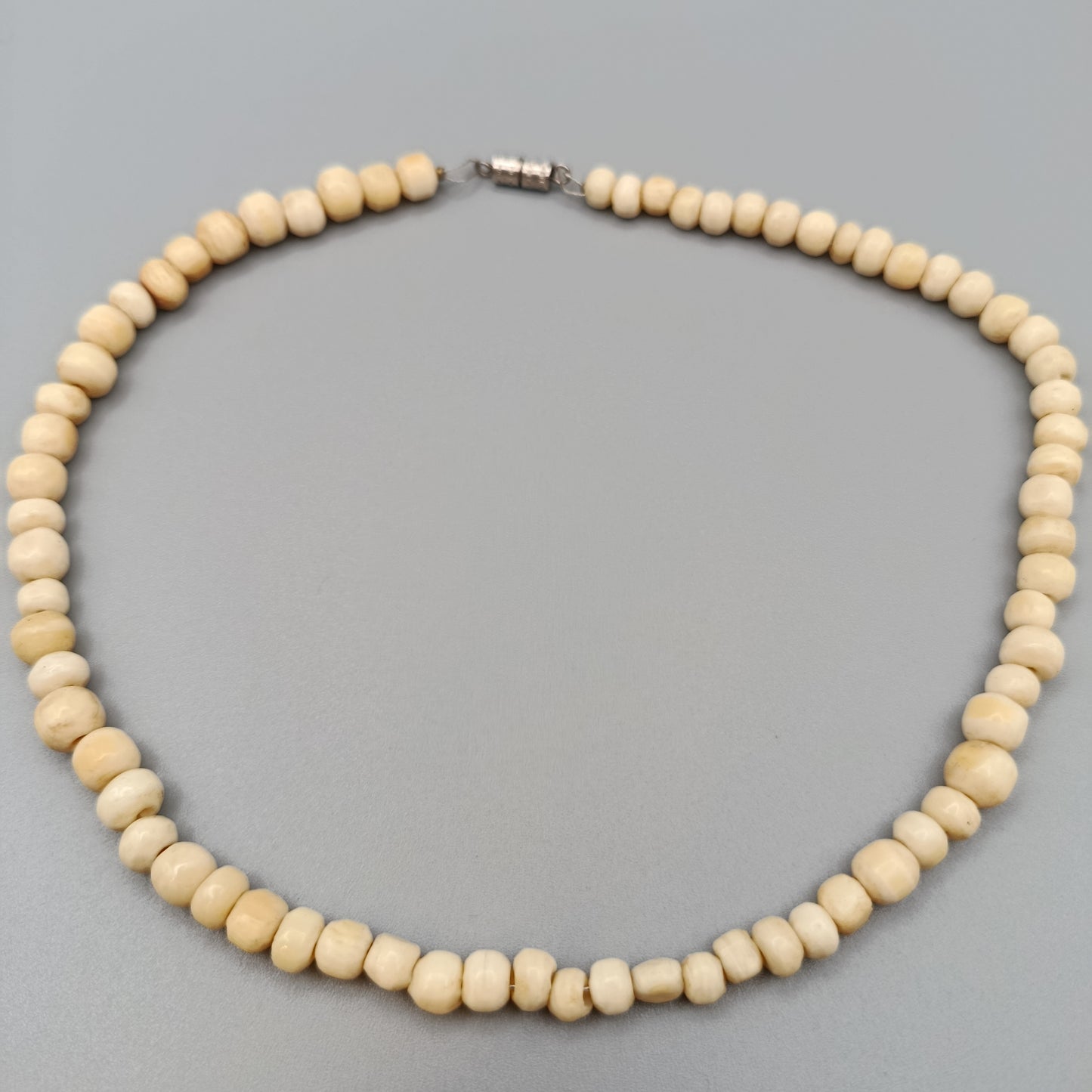 Klassische Damen Kette Schlichte Perlenkette